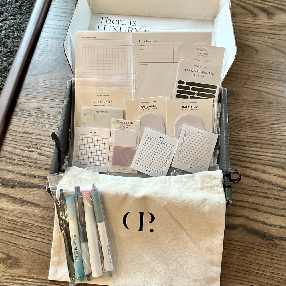Cloth and Paper and Poi & Hun bundle lot